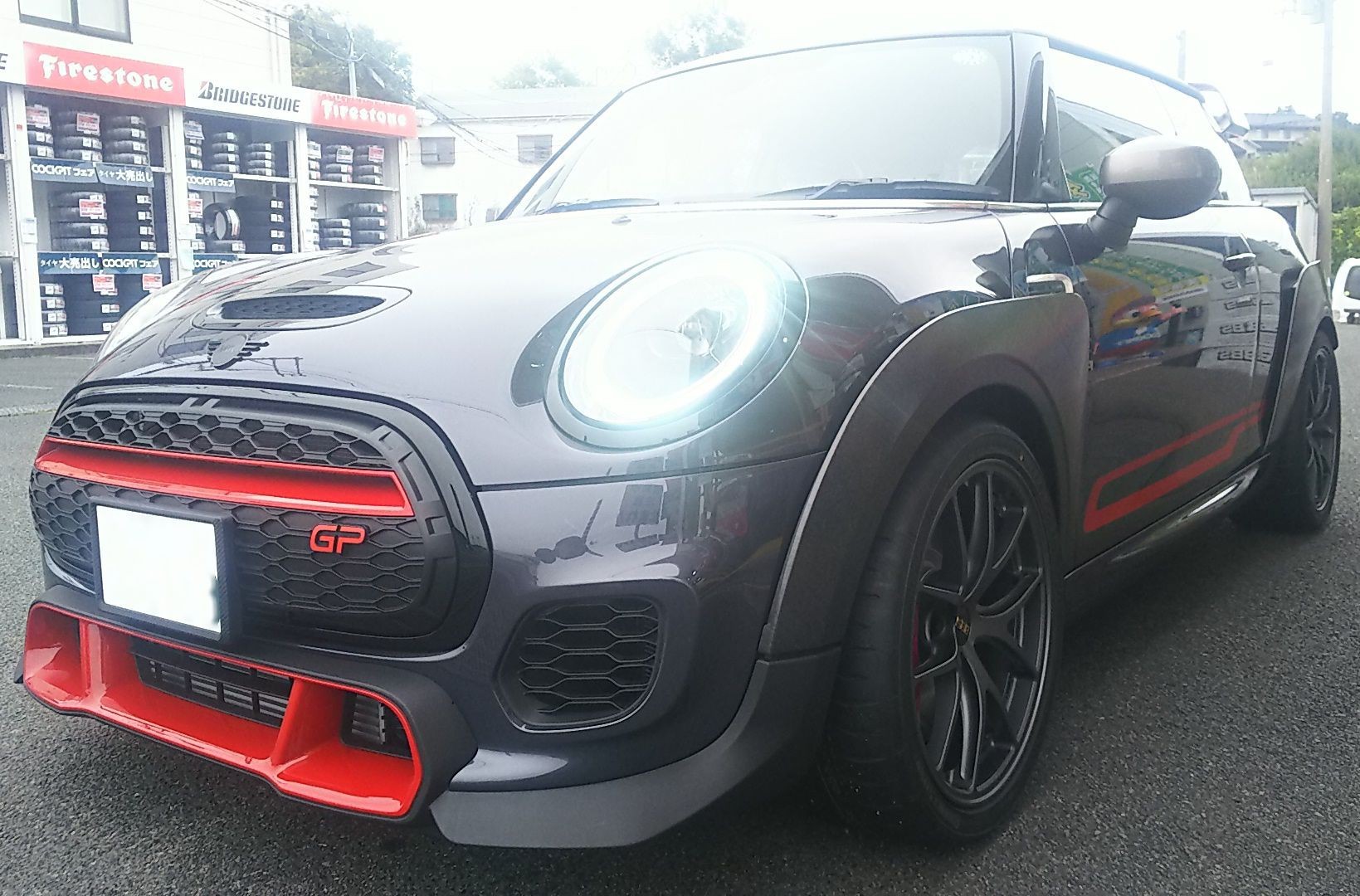 マットカラーにこそ ホイールガラスコーティング Part2 ミニ スタッフ日記 コクピット モリオカ 車 のカスタマイズにかかわるスタッフより
