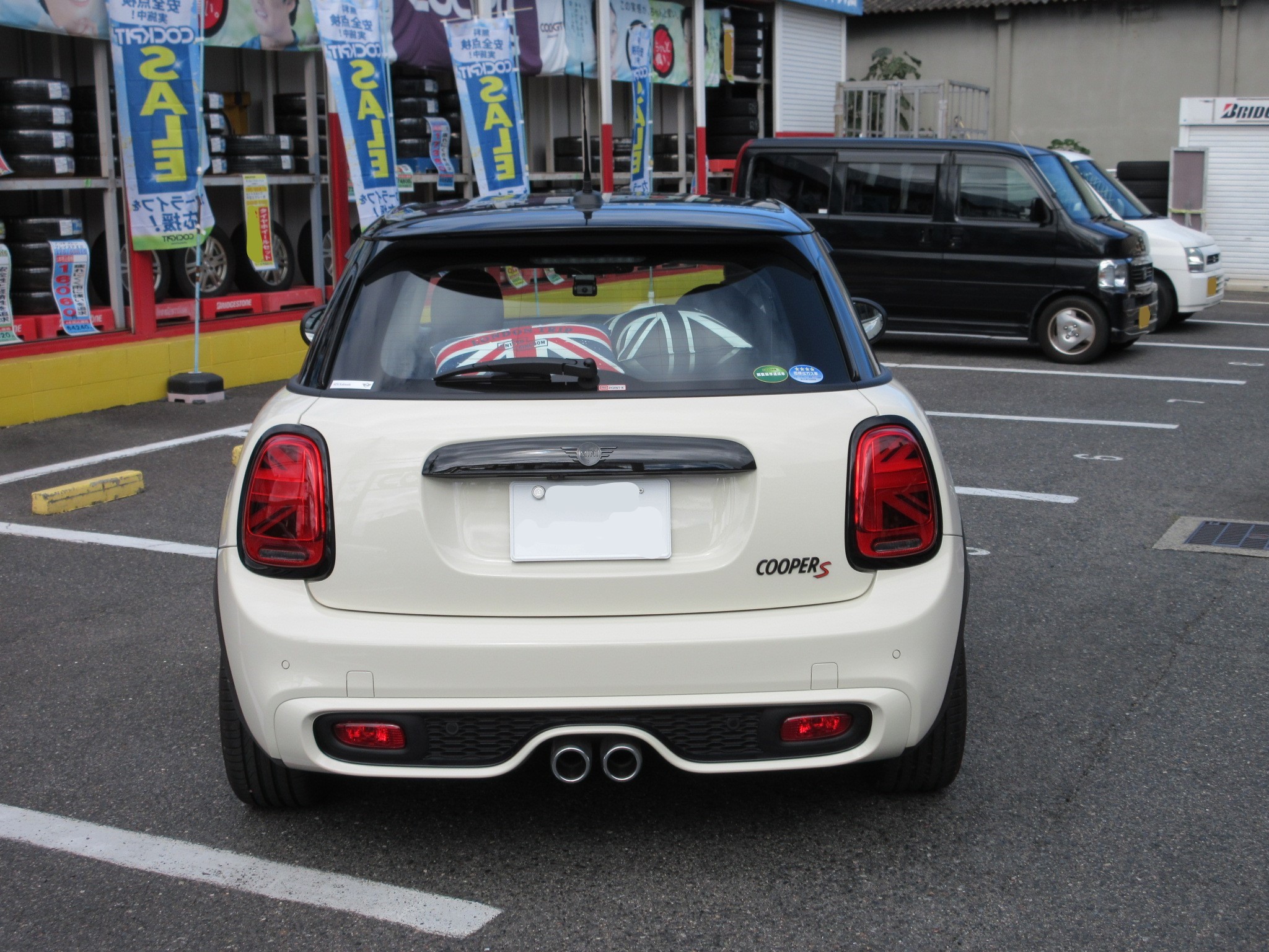 F55ミニにレムスのスポーツマフラー取り付け | BMW MINI 吸