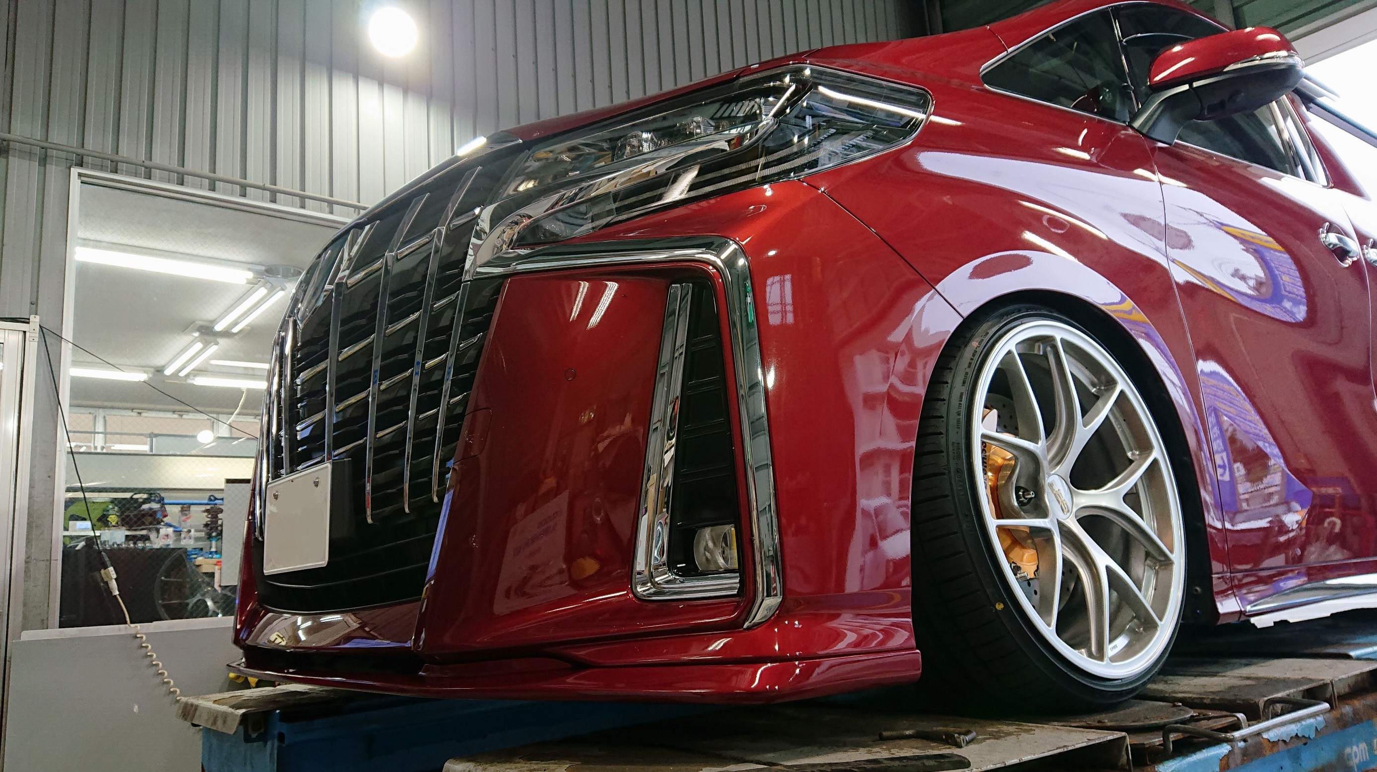 トヨタ アルファード ハイブリッド Executive Lounge S AYH30W +