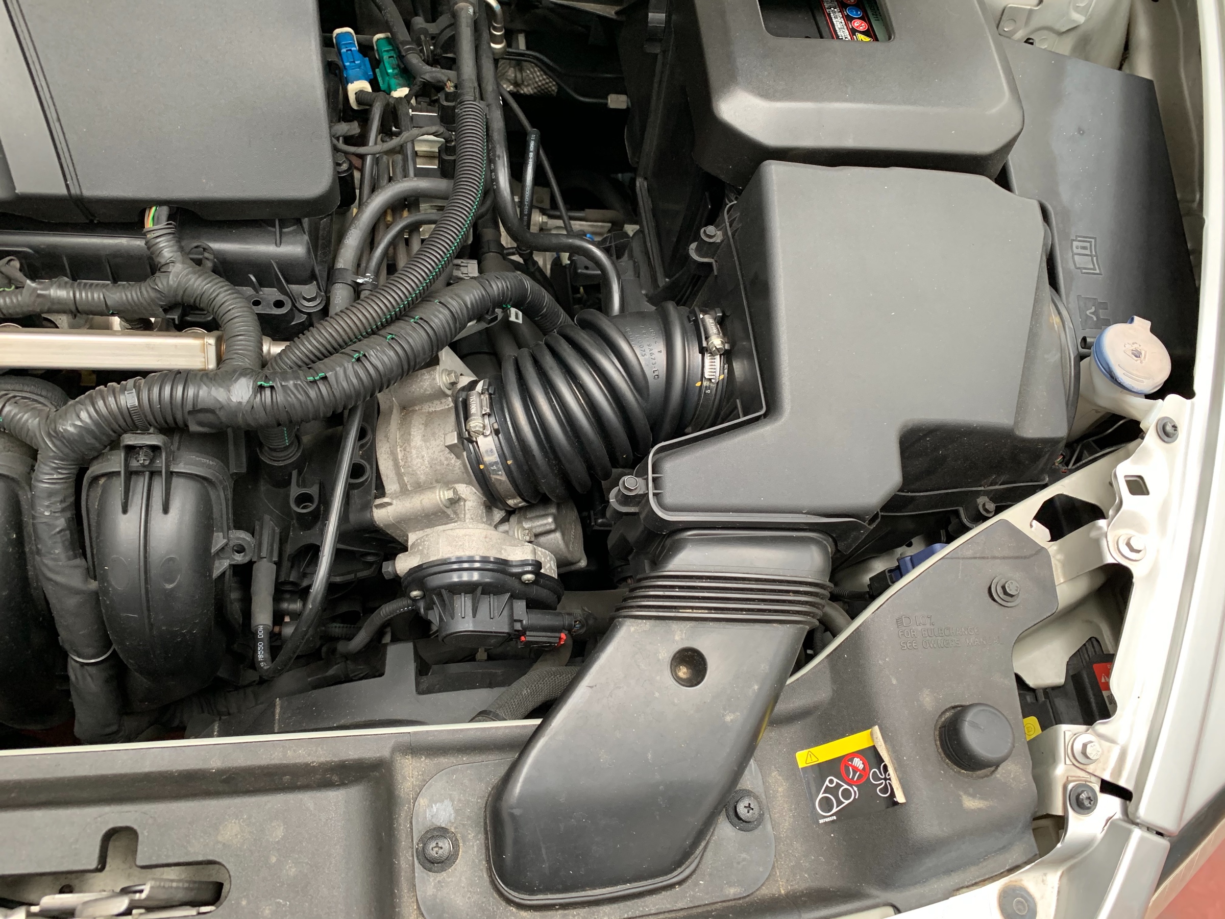 ボルボ オートマオイル スタビブッシュ交換 | ボルボ V50 | スタッフ 日記 | コクピット 荒井 | 車のカスタマイズにかかわるスタッフより ボルボ オートマオイル スタビブッシュ交換 | ボルボ V50 | スタッフ 日記 | コクピット 荒井 | 車のカスタマイズにかかわるスタッフより