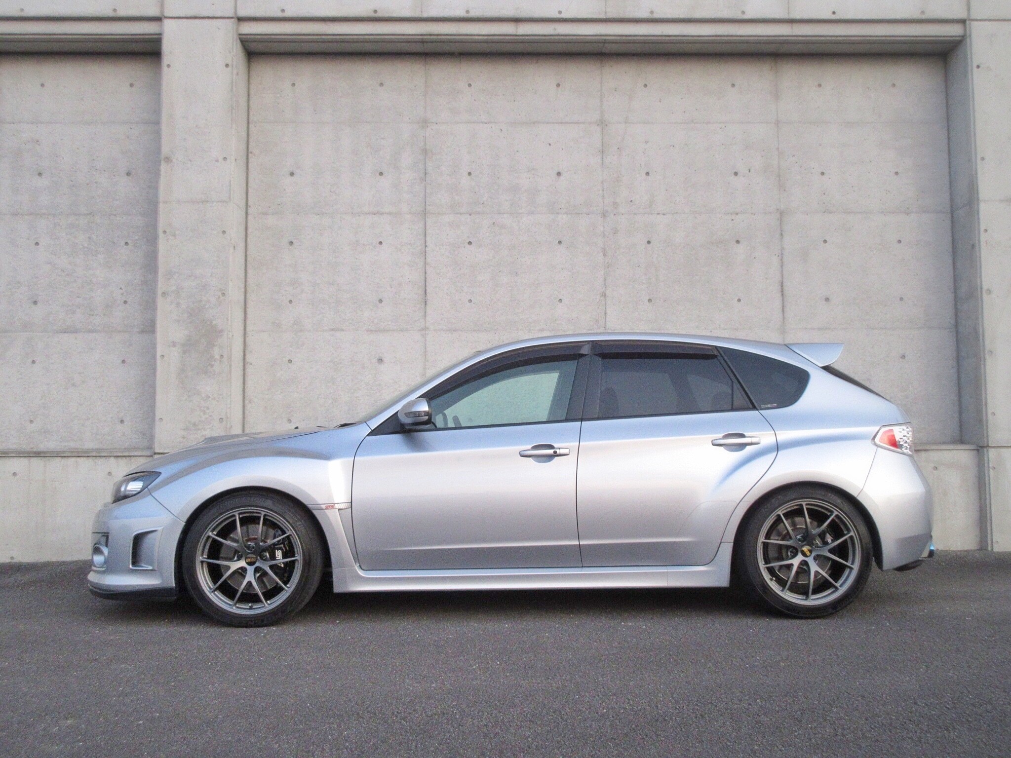 ずっと理想を追い続け ついに自分好みのインプレッサが完成しました インプレッサ Wrx Sti Grb s Ri A Potenza Adrenalin Re003 オーナーズカーインデックス カスタマイズカー紹介 コクピット 55 お客さまの車高調 ドレスアップ カスタマイズ