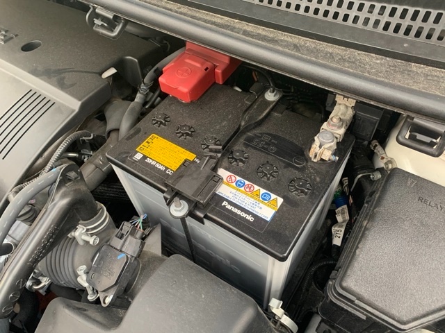 Toyota Vitz Rs G S Ncp131 Panassonic Caos Q 100 アイドリングストップ車用バッテリー交換 トヨタ ヴィッツrs G S メンテナンス オイル バッテリー他 ランフラットタイヤ取扱 スタッフ 日記 コクピット 荒井 車のカスタマイズにかかわるスタッフより