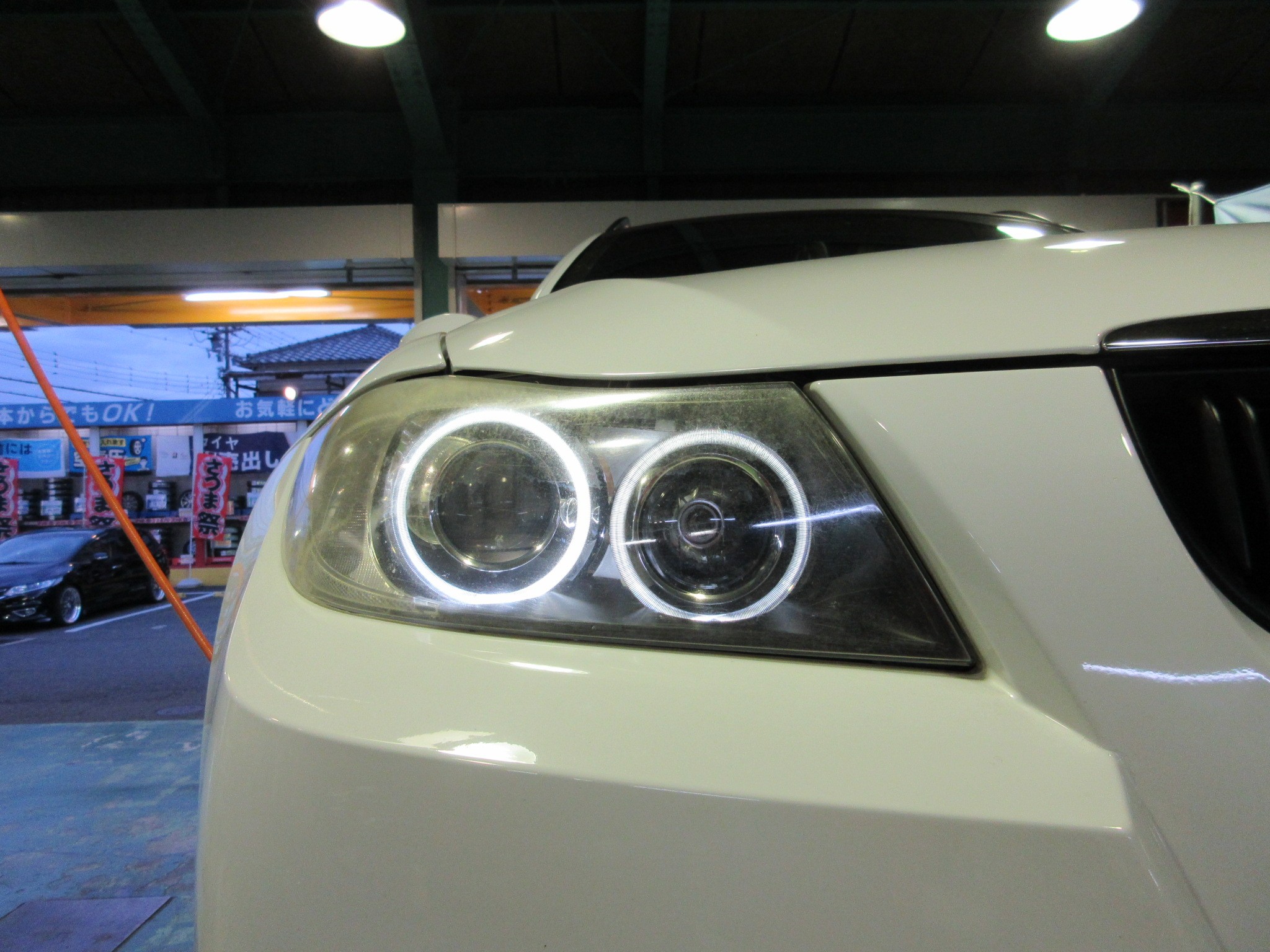 Bmw Ledポジションランプ交換 Bmw 3シリーズ Hid Led その他電装系 Hid Led その他電装系 電装系関連パーツ取付 Staff日記 コクピット さつま貝塚 車のカスタマイズにかかわるスタッフより
