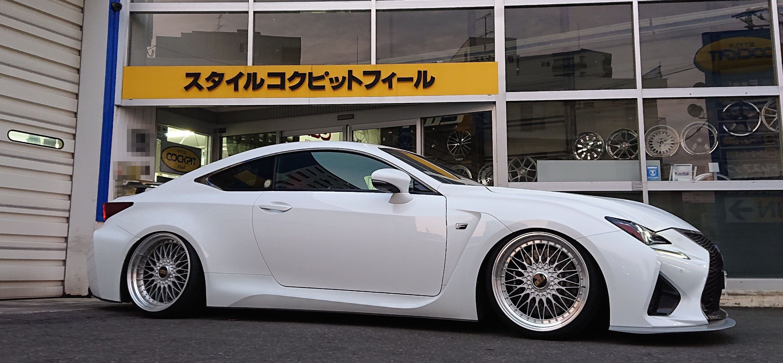 サンダーボルト ジャパン の新商品 鍛造チタニウム M8 ドア